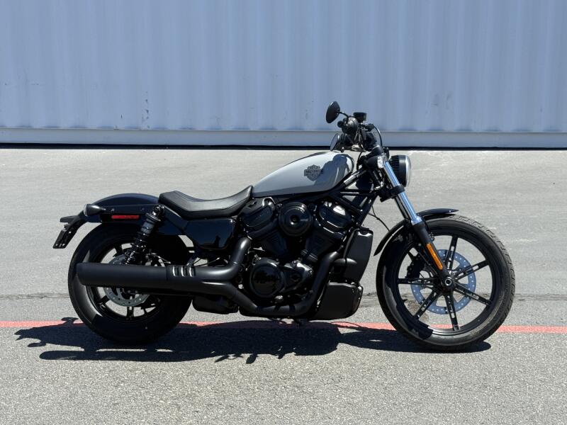 RH975 2025 Nightster™