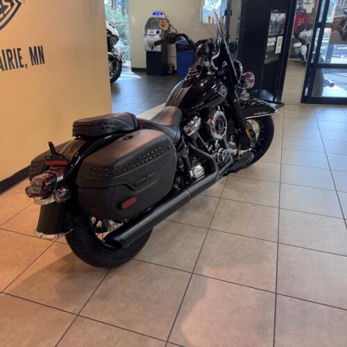 2026 Harley-Davidson® Heritage Classic Vivid Black Black Laced Wheels thumb 0