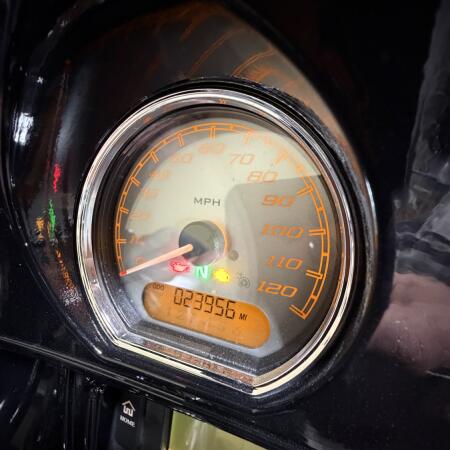 2018 Harley-Davidson® Street Glide® Vivid Black thumb 1