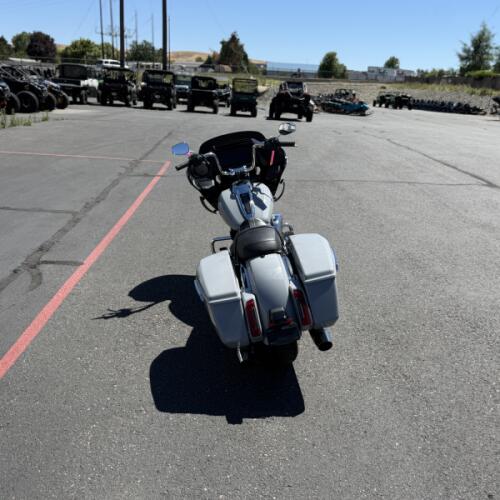 FLTRX 2025 Road Glide™ thumb 2