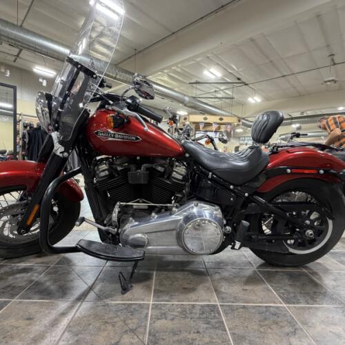 2018 Harley-Davidson® Softail Slim® Wicked Red thumb 3