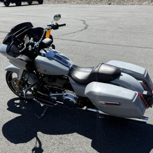 FLTRX 2025 Road Glide™ thumb 3