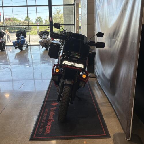 2024 Harley-Davidson® CVO™ Pan America® Legendary Orange thumb 2