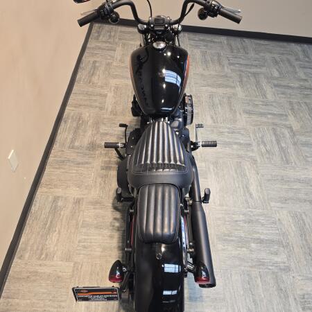 2023 Harley-Davidson® Street Bob® 114 Vivid Black FXBBS thumb 1