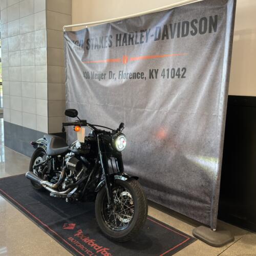 2016 Harley-Davidson® Softail Slim® S Vivid Black thumb 3