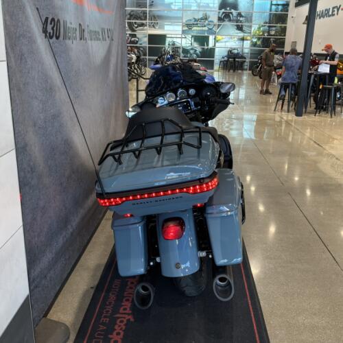 2024 Harley-Davidson® Ultra Limited Sharkskin Blue FLHTK thumb 0
