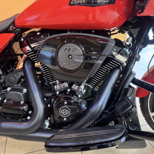 2026 Harley-Davidson® Road Glide® Blood Orange Black Trim thumb 2