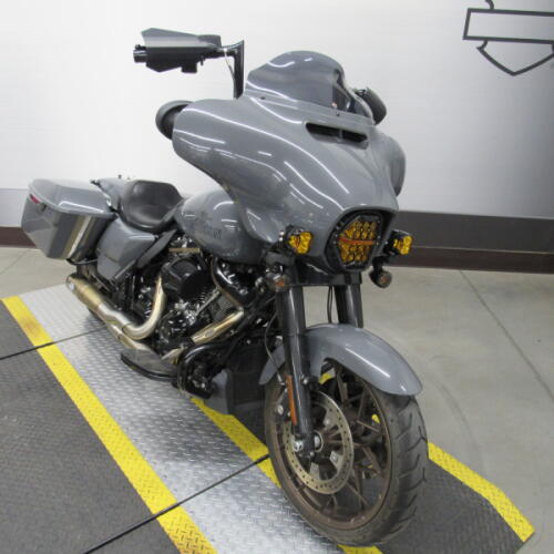 FLHXST 2022 Street Glide® ST thumb 3