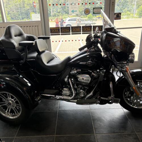 2024 Tri-Glide 114CI thumb 1