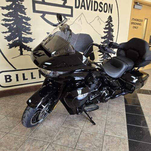2026 Harley-Davidson® Road Glide Limited Vivid Black Black Trim thumb 0