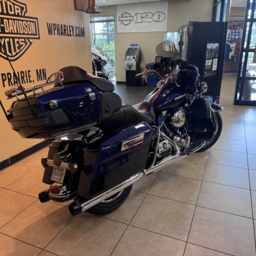 2012 Harley-Davidson® Electra Glide® Ultra Limited Big Blue Pearl/Vivid Black thumb 0
