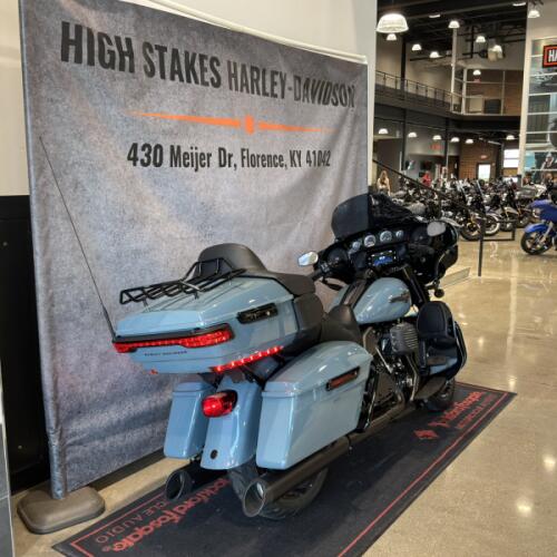 2024 Harley-Davidson® Ultra Limited Sharkskin Blue FLHTK thumb 1