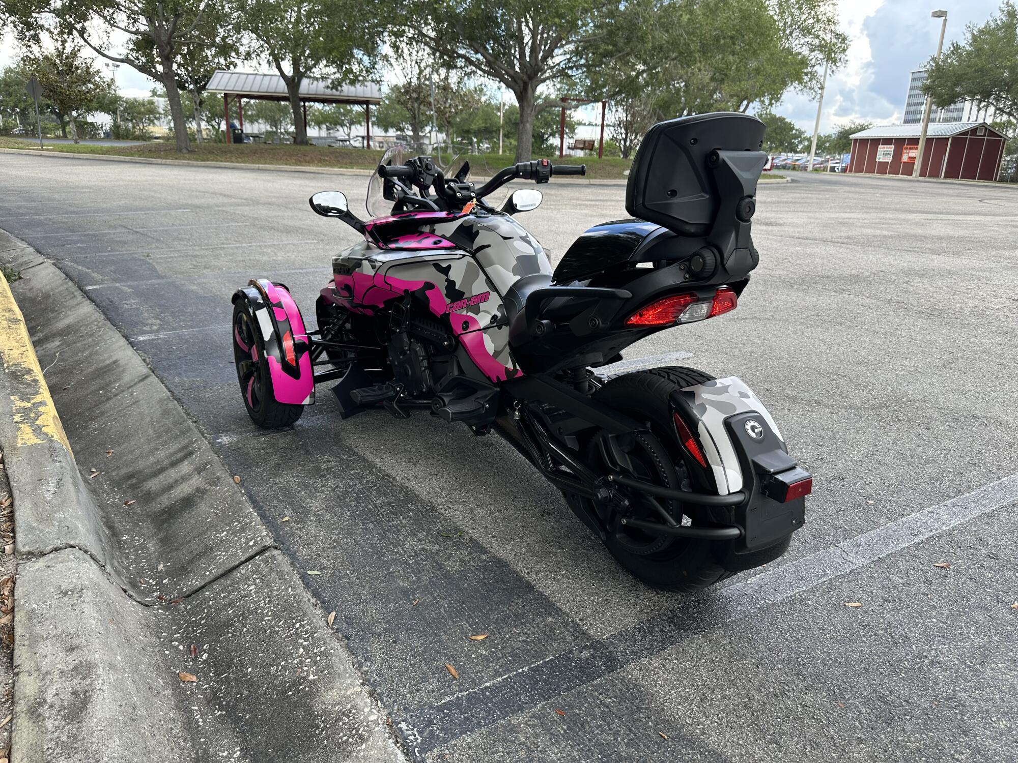 2021 CAN AM Spyder 29STT Spyder Interior Decor, photo 6