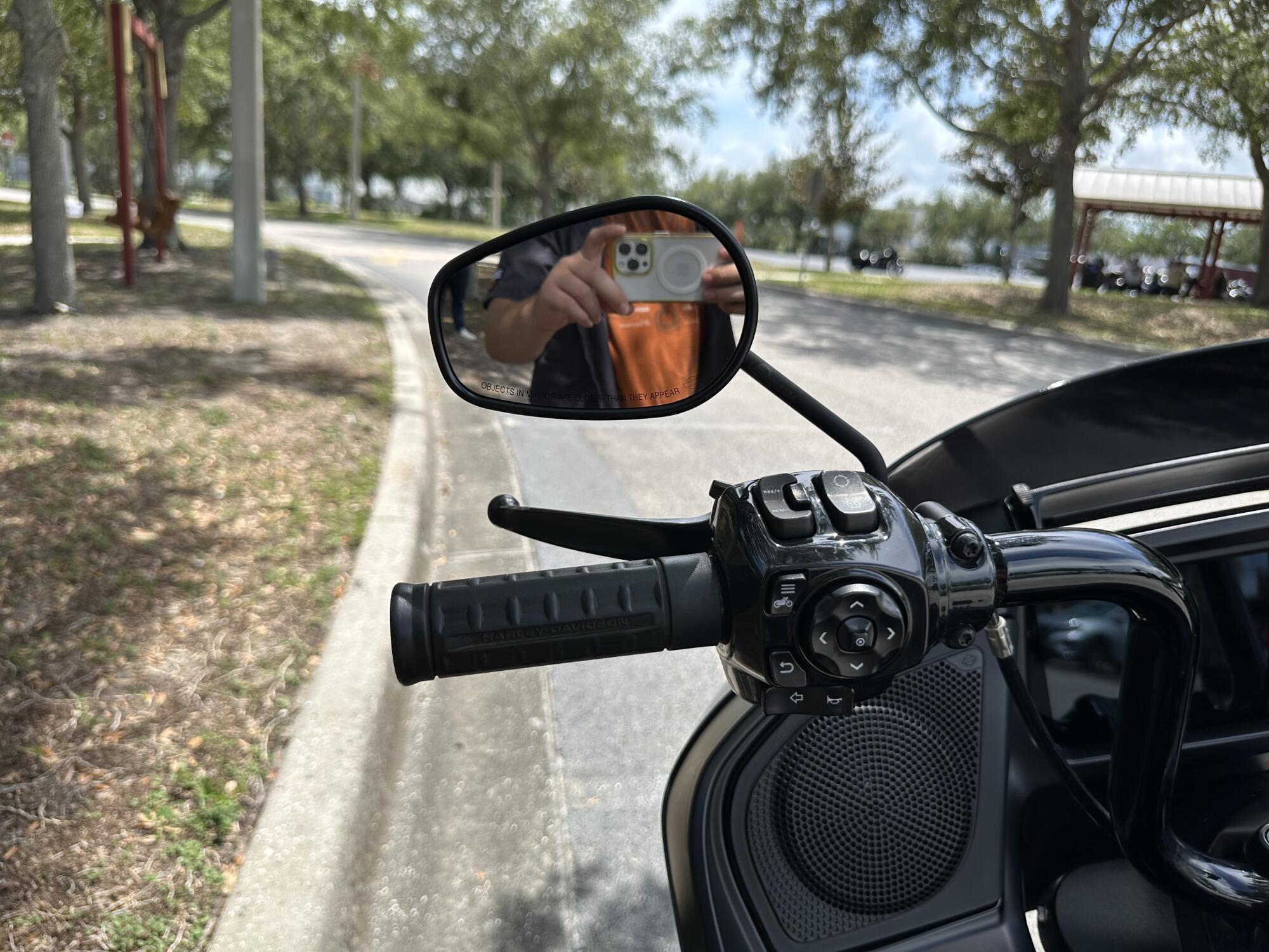 2024 Harley-Davidson® Road Glide® Vivid Black, photo 12