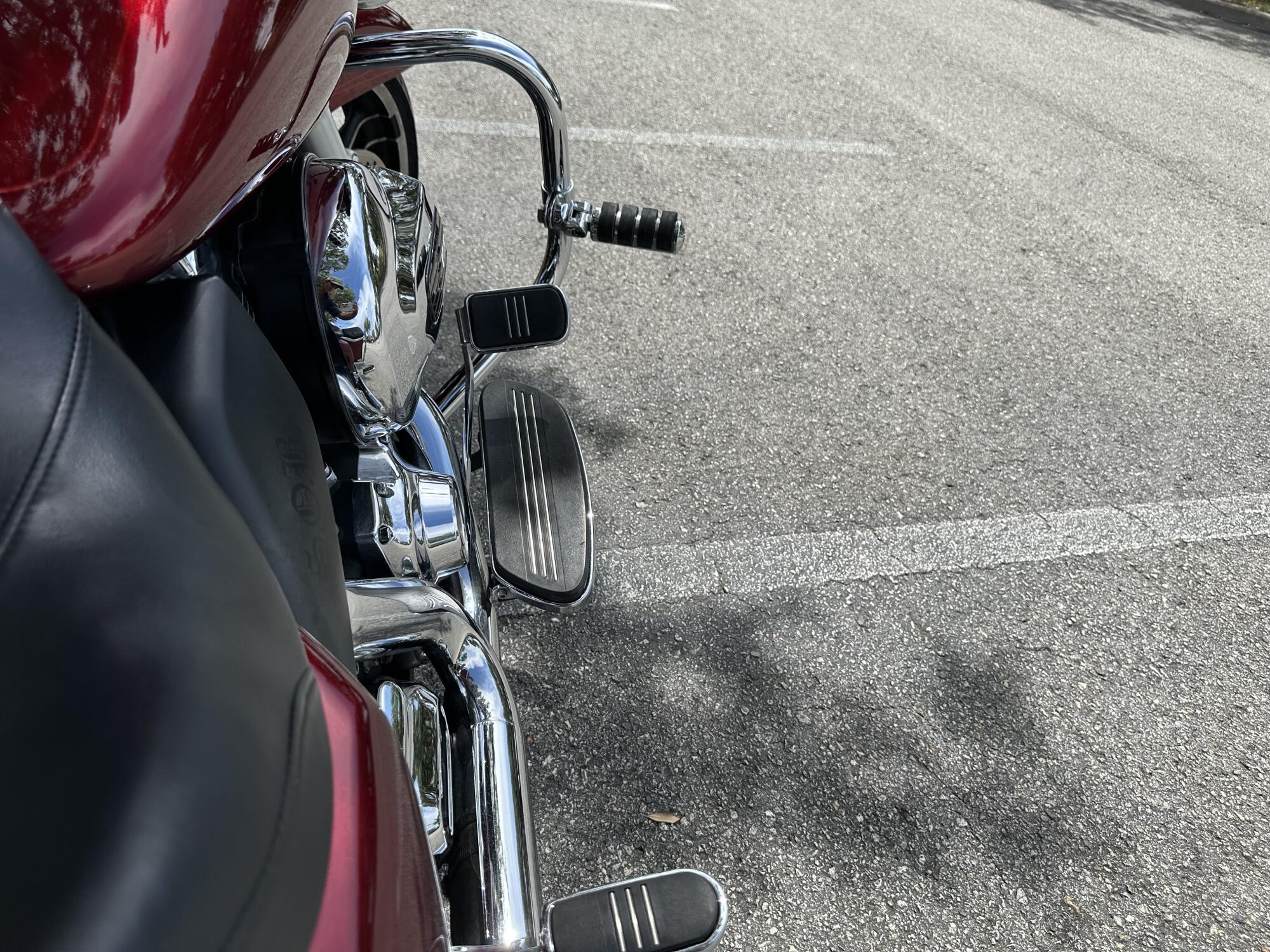 2016 Harley-Davidson® Street Glide® Special Velocity Red Sunglo, photo 9
