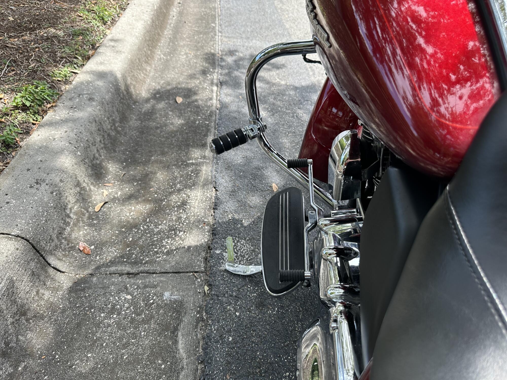 2016 Harley-Davidson® Street Glide® Special Velocity Red Sunglo, photo 10