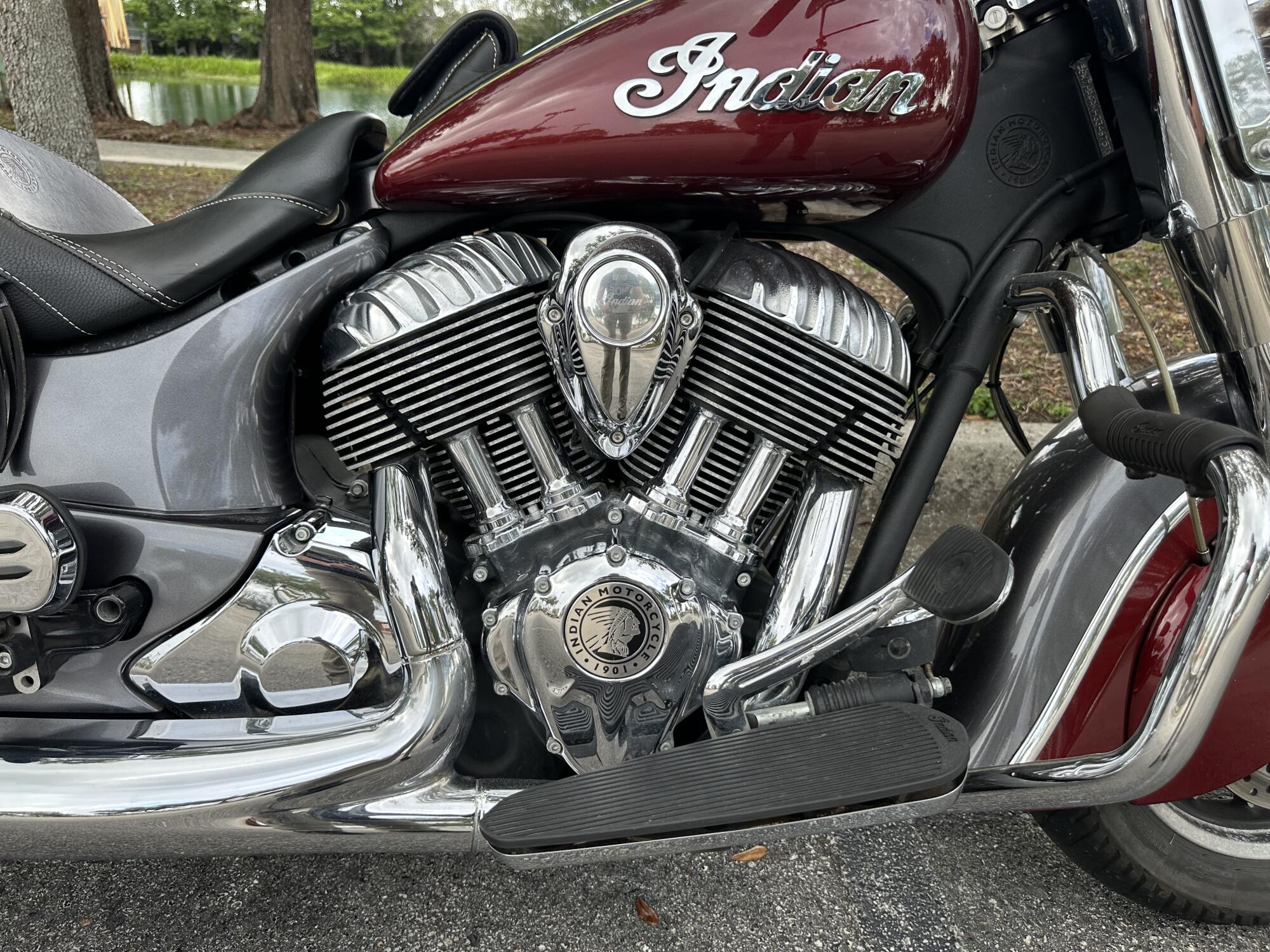 2017 Indian Motorcycle Springfield Indian Red, photo 15