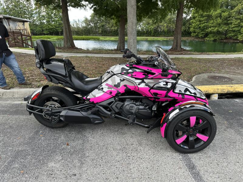 2021 CAN AM Spyder 29STT Spyder Interior Decor