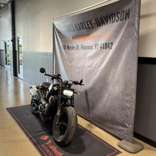 2022 Harley-Davidson® Sportster® S Vivid Black RH1250S thumb 3
