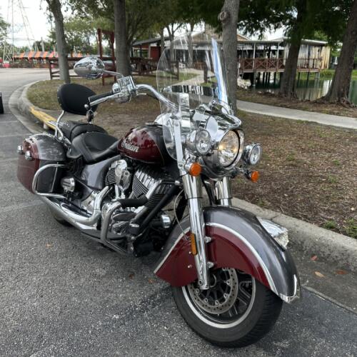 2017 Indian Motorcycle Springfield Indian Red thumb 3