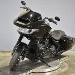2026 Harley-Davidson® Road Glide® Vivid Black Black Trim