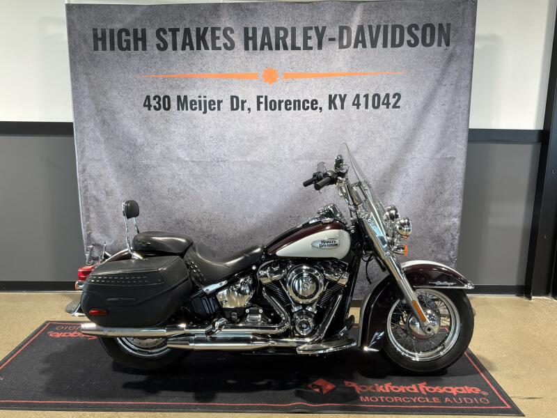 2021 Harley-Davidson® Heritage Classic 107 Midnight Crimson & Stone Washed White Pearl