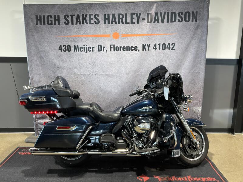 2016 Harley-Davidson® Ultra Limited Custom Color Cosmic Blue Pearl FLHTK