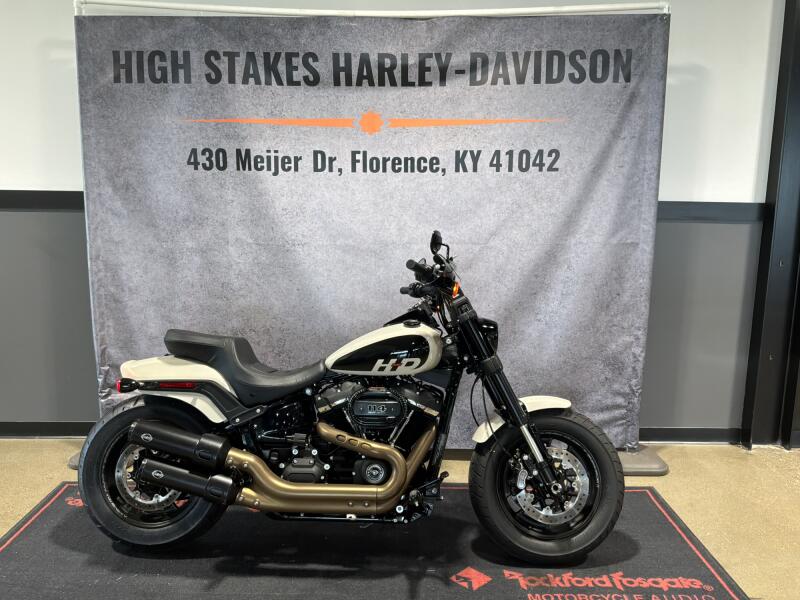 2022 Harley-Davidson® Fat Bob® 114 White Sand Pearl