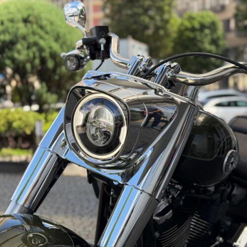 2026 Harley-Davidson® Fat Boy® Olive Steel Metallic / Vivid Black Chrome Trim thumb 3