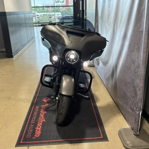 2019 Harley-Davidson® Street Glide® Special Gray Denim thumb 2