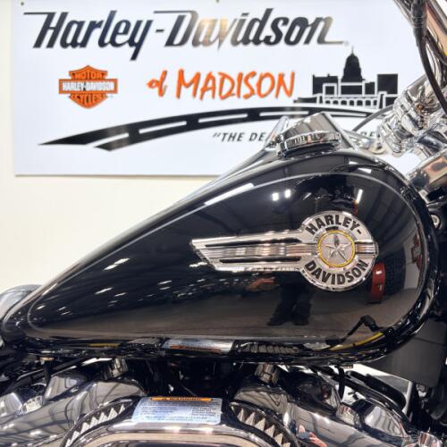 2023 FLFBS Harley-Davidson® Fat Boy® 114 Vivid Black thumb 1