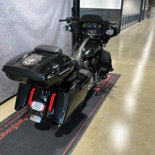 2016 Harley-Davidson® CVO™ Street Glide® Carbon Crystal with Phantom Flames thumb 1