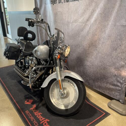 2002 Harley-Davidson® Fat Boy® Diamond Ice Pearl FLSTFI thumb 3