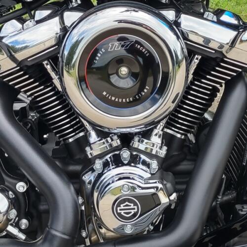 Harley-Davidson® Heritage Classic® 2026 thumb 2