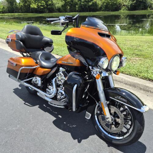 FLHTK 2014 Electra Glide® Ultra Limited thumb 2