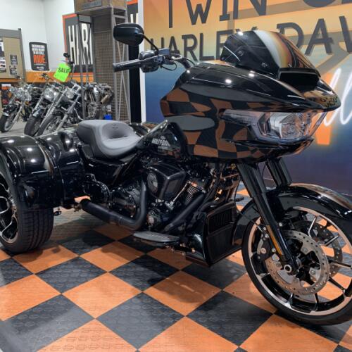 2026 Harley-Davidson Road Glide 3 FLTRT thumb 2