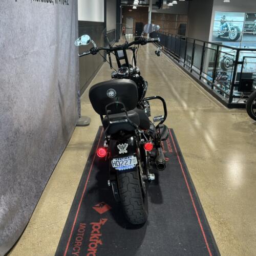 2018 Harley-Davidson® Softail Slim® Vivid Black thumb 0