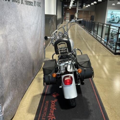2002 Harley-Davidson® Fat Boy® Diamond Ice Pearl FLSTFI thumb 0