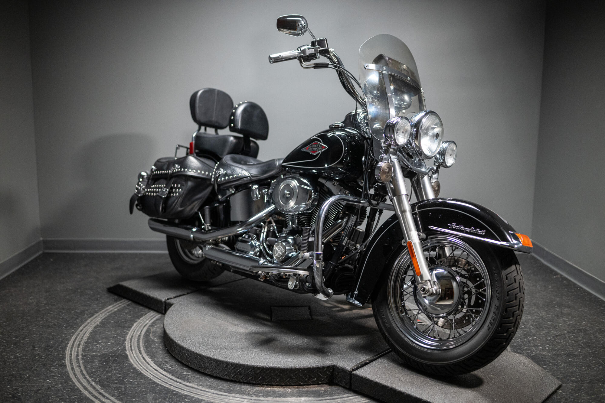 2011 Heritage Softail® Classic (FLSTC)