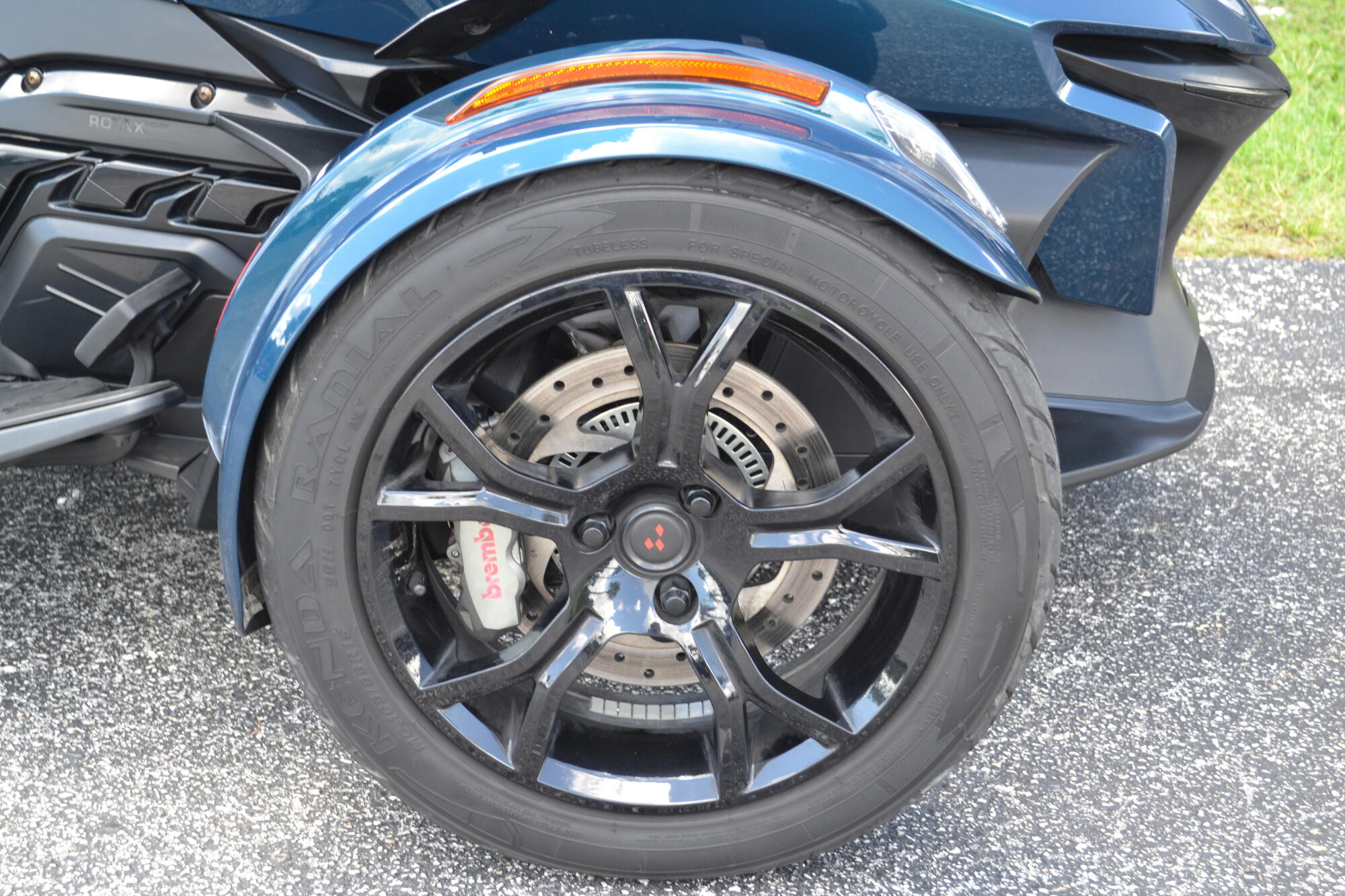 2021 Can-Am Spyder RT Petrol Metallic, photo 2