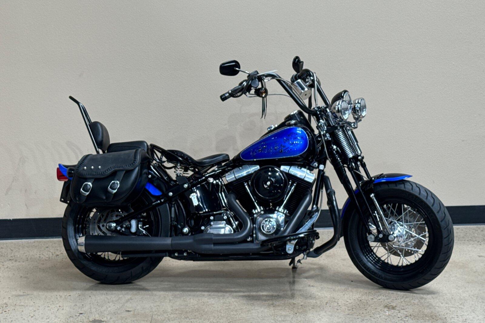 Harley-Davidson® Softail® Cross Bones™ 2008