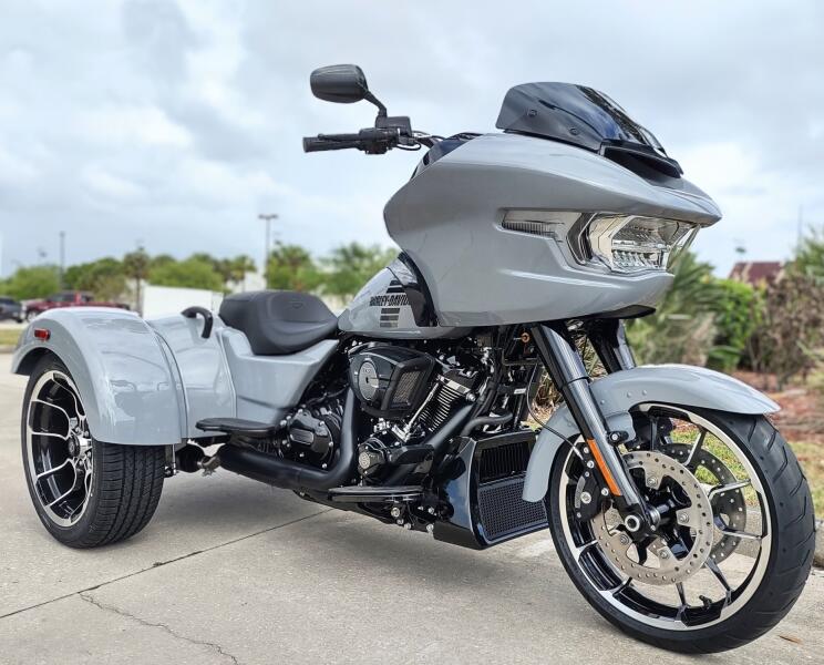 Harley-Davidson® Road Glide 3 2026