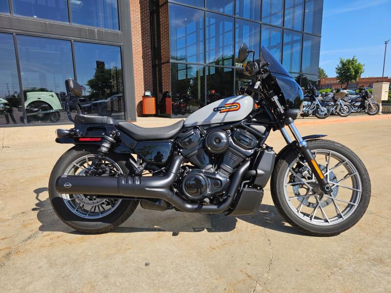 RH975S 2025 Nightster™ Special