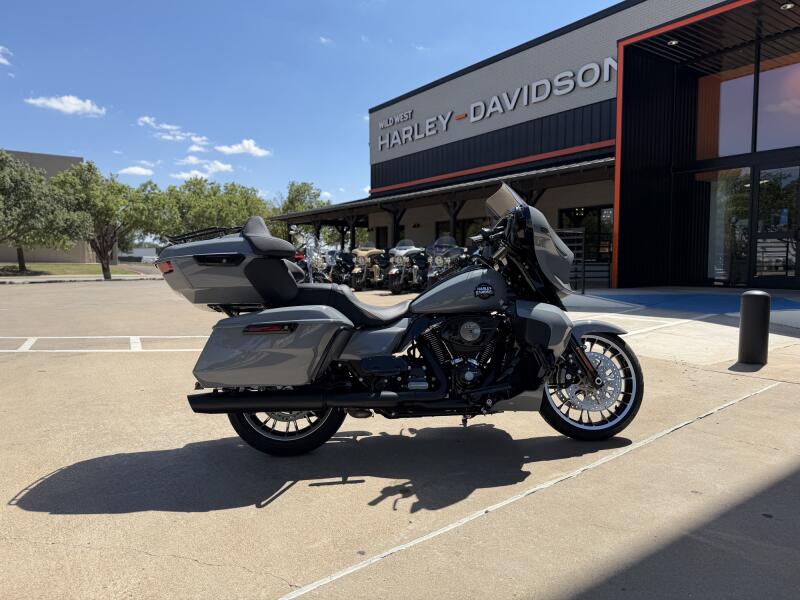 2026 Harley-Davidson® Street Glide Limited Dark Billiard Gray Black Trim