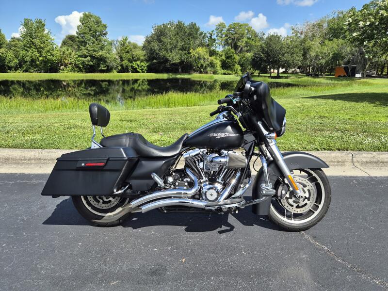 FLHX 2013 Street Glide®