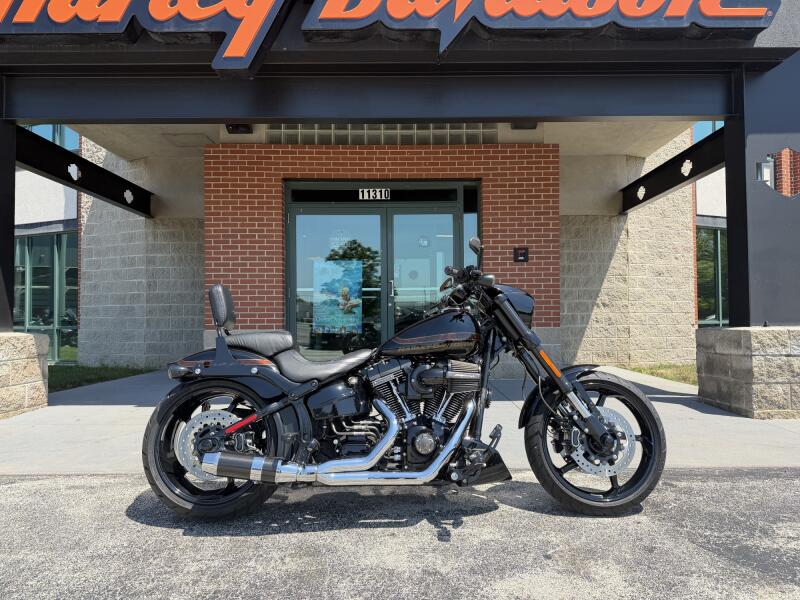 FXSE 2016 CVO™ Pro Street Breakout®
