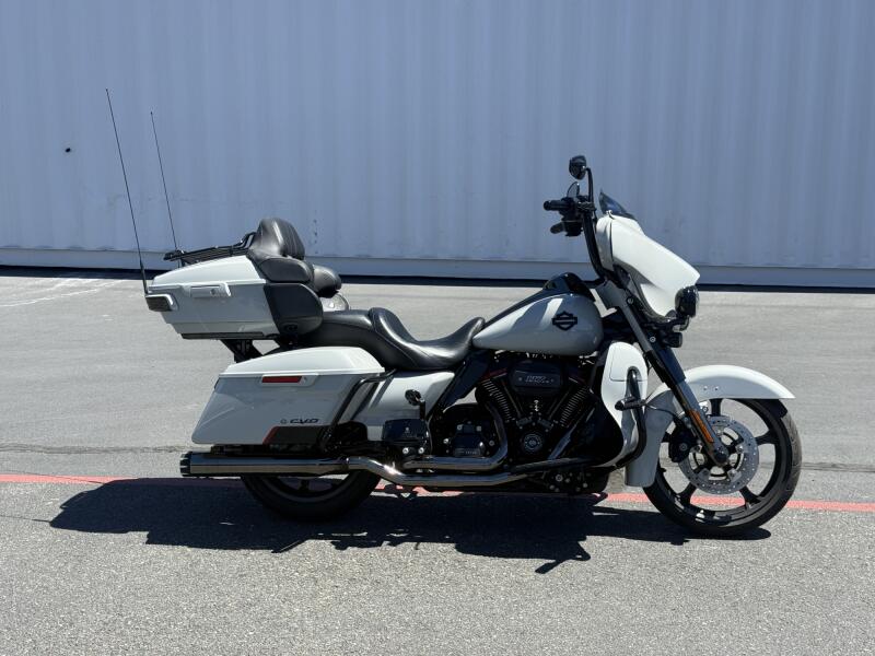FLHTKSE 2020 CVO™ Limited