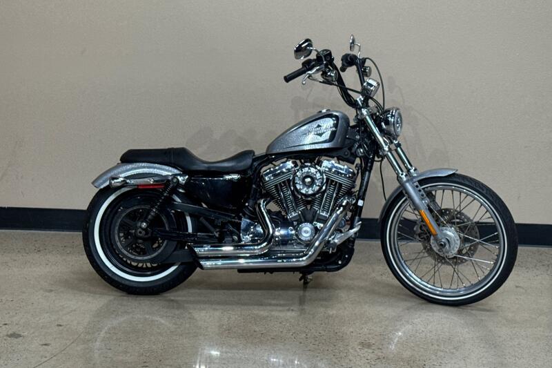 Harley-Davidson® Seventy-Two® 2015