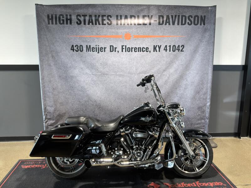 2021 Harley-Davidson® Road King® Vivid Black