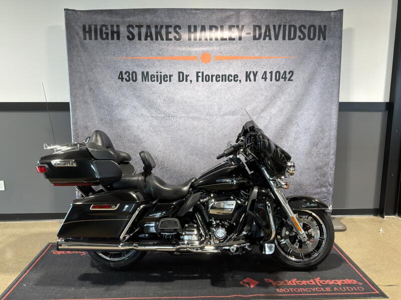 2017 Harley-Davidson® Ultra Limited Two-Tone Black Hills Gold/Black Quartz FLHTK